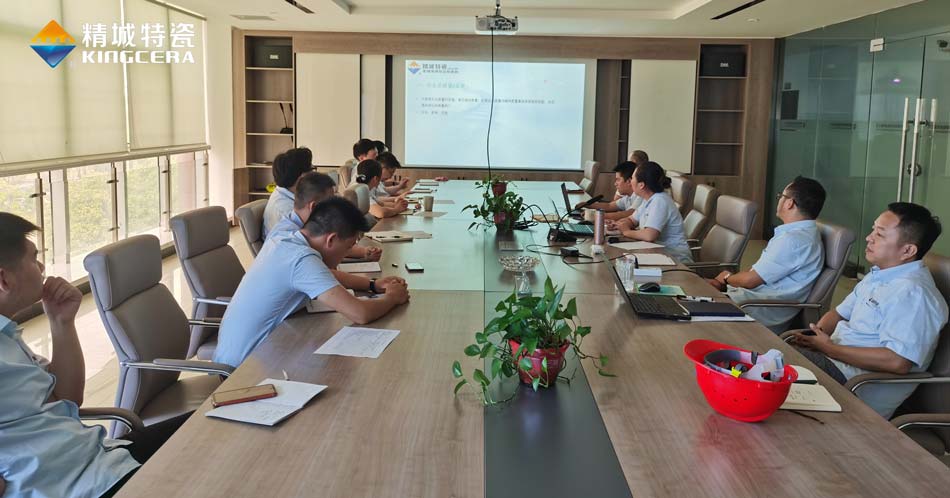 强化专业技术，提高服务水平  营销部发展业务技术培训